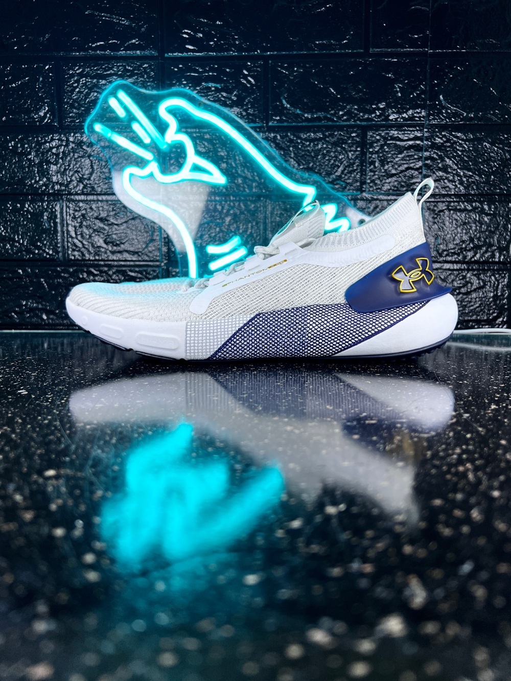 Under Armour HOVR Phantom 3 SE Notre Dame Men’s Walking Gym Running Shoes - 12
